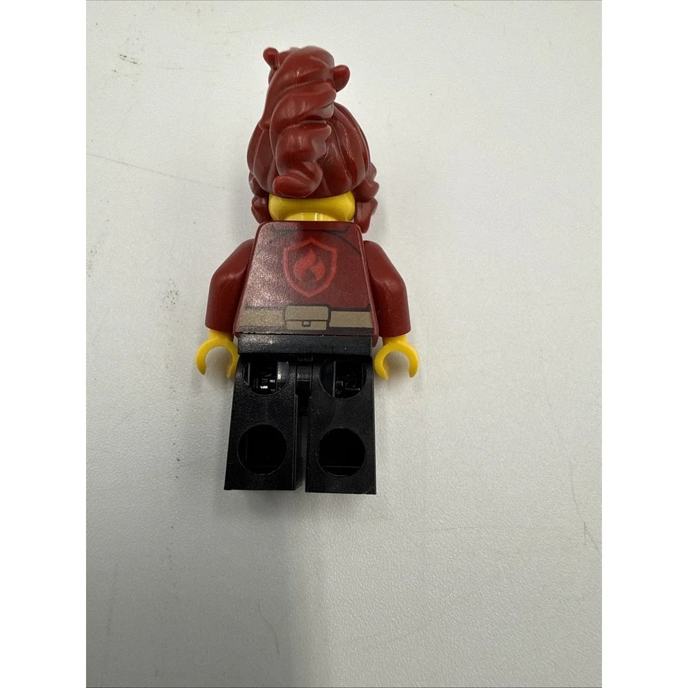 Lego CITY Minifigure - Fire Chief, Firefighter Female Freya McCloud cty1012 F12